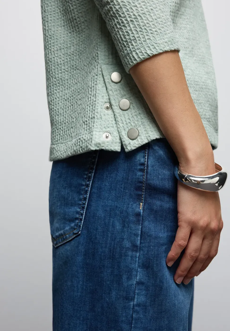 T-shirt structuré avec boutons