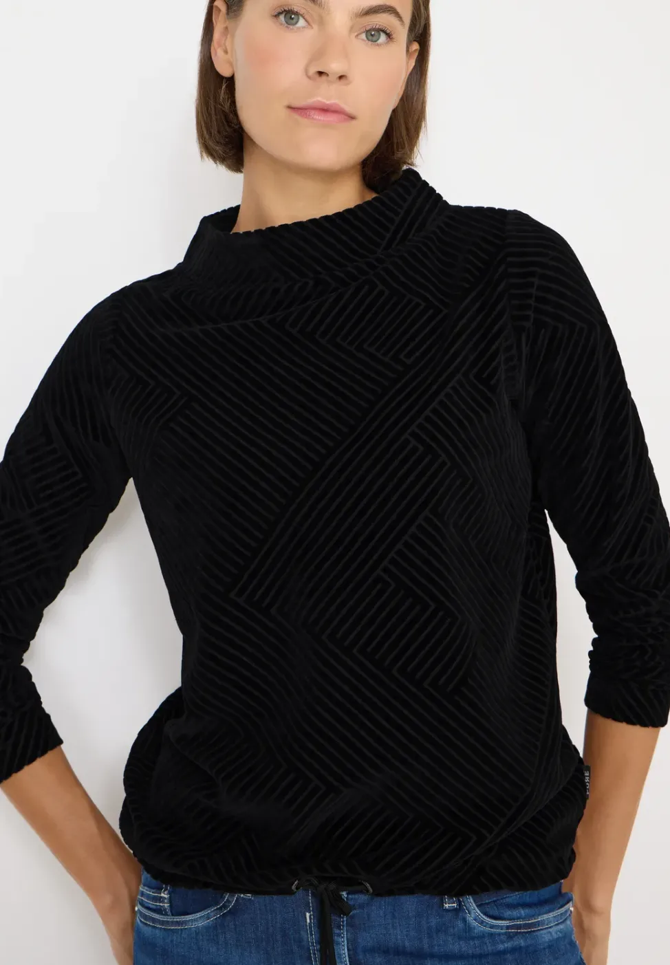 T-shirt structuré avec col funnel