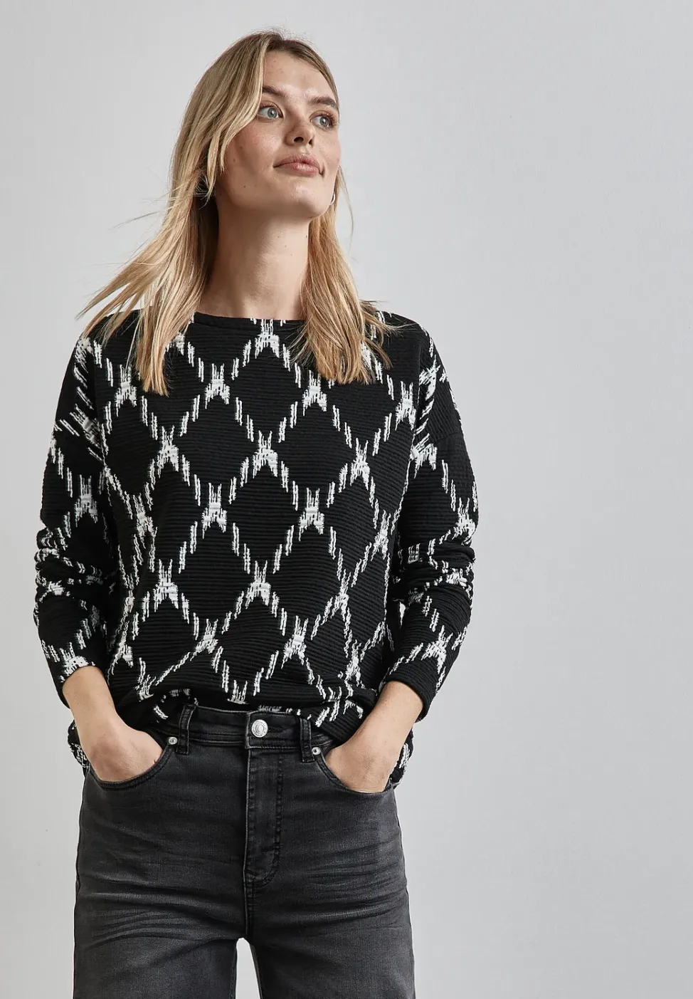 T-shirt structuré avec motif à carreaux