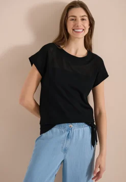 T-shirt avec boatneck et insert en mesh