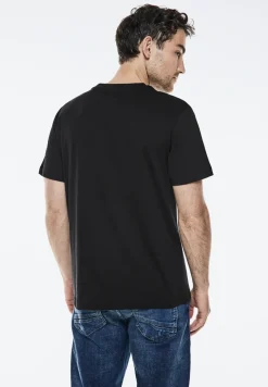T-shirt avec chestartwork