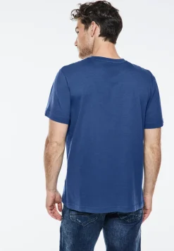 T-shirt avec chestartwork