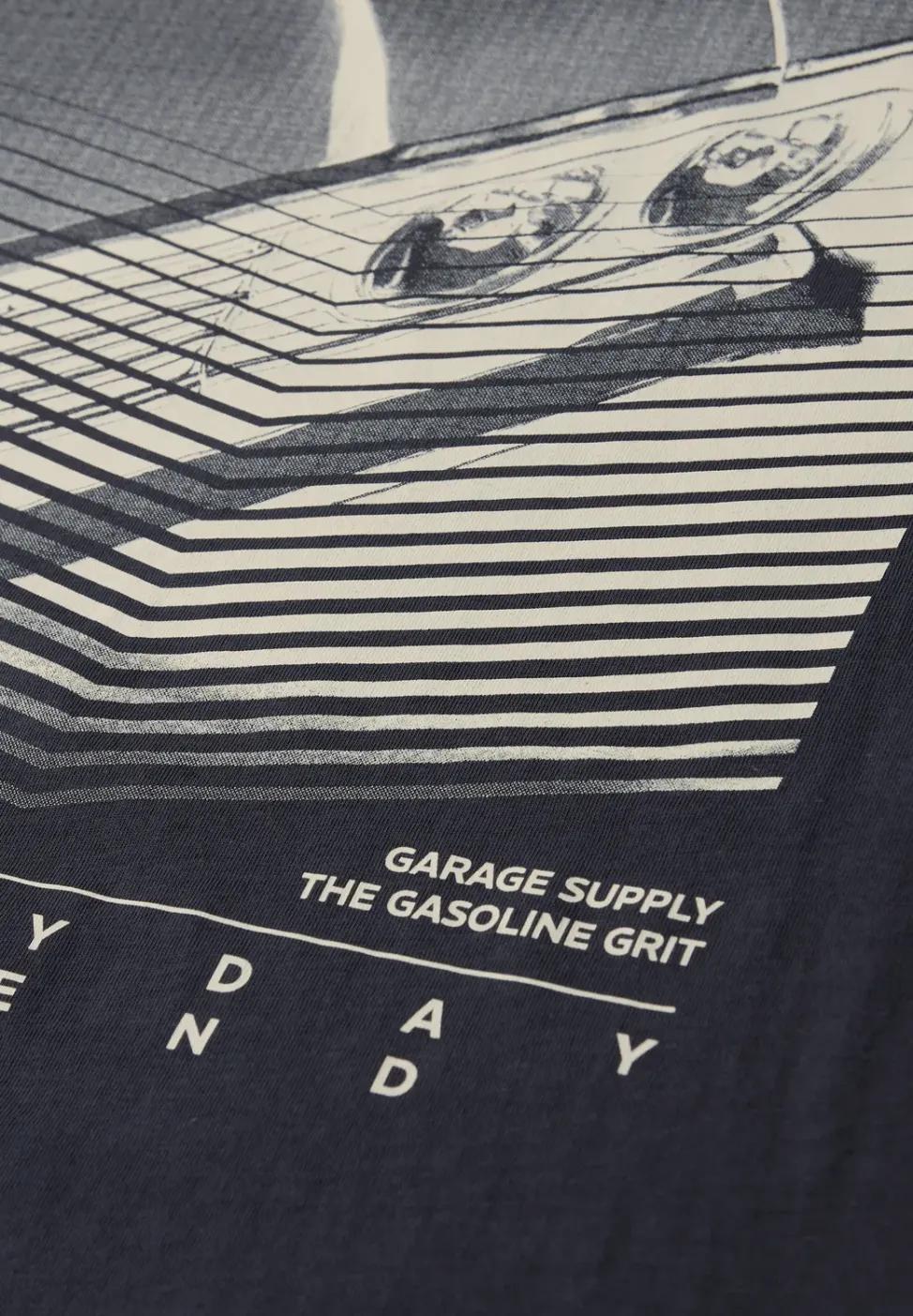 T-shirt avec impression sur le devant
