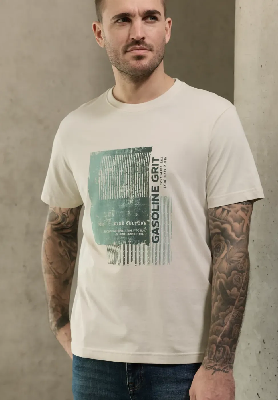 T-shirt avec impression sur le devant