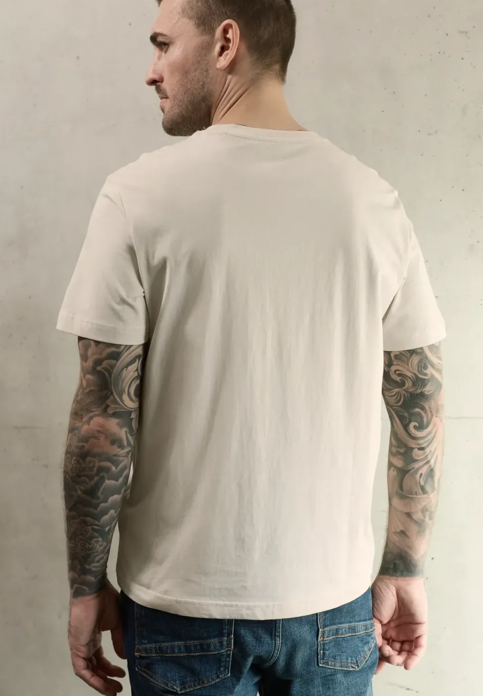 T-shirt avec impression sur le devant