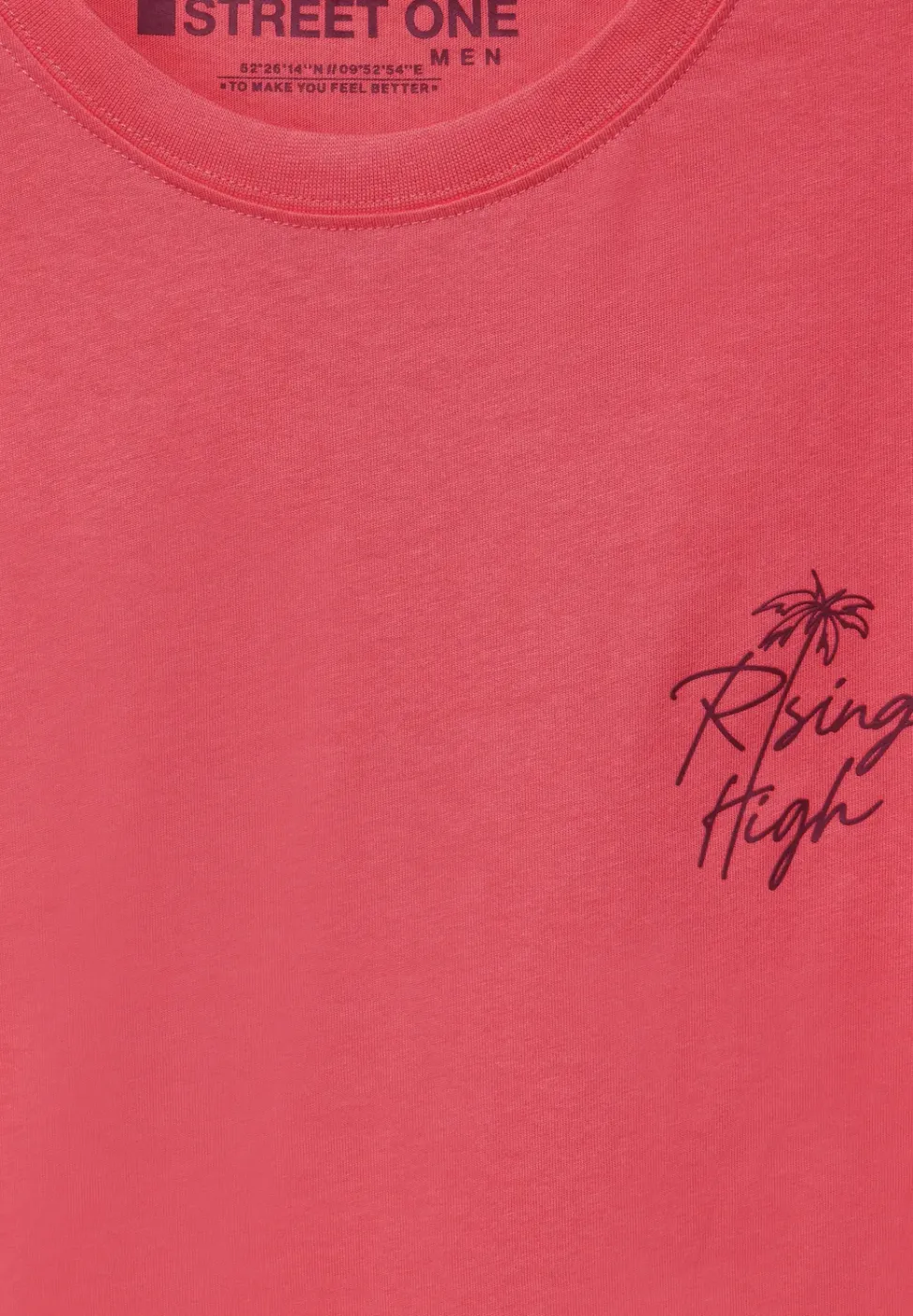 T-shirt avec imprimé sur la poitrine