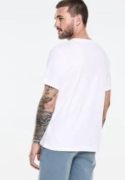 T-shirt avec imprimé sur la poitrine