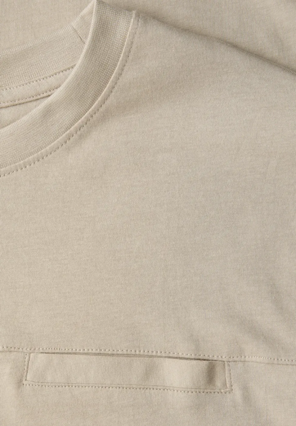 T-shirt avec poche poitrine