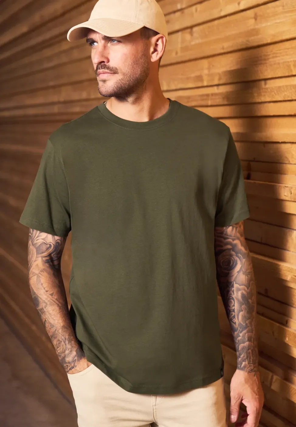 T-shirt basique en couleur unie