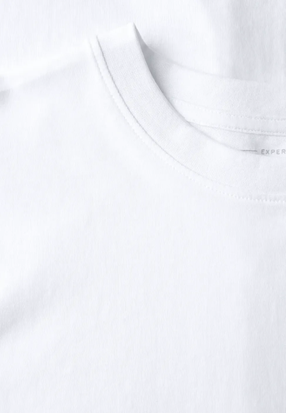 T-shirt basique en couleur unie
