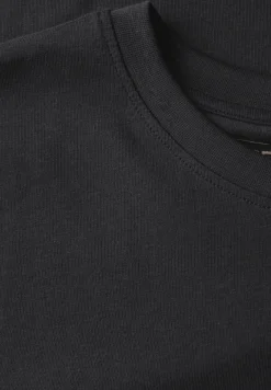 T-shirt basique en couleur unie
