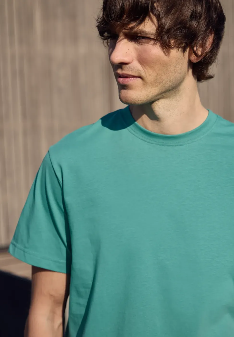 T-shirt basique en couleur unie
