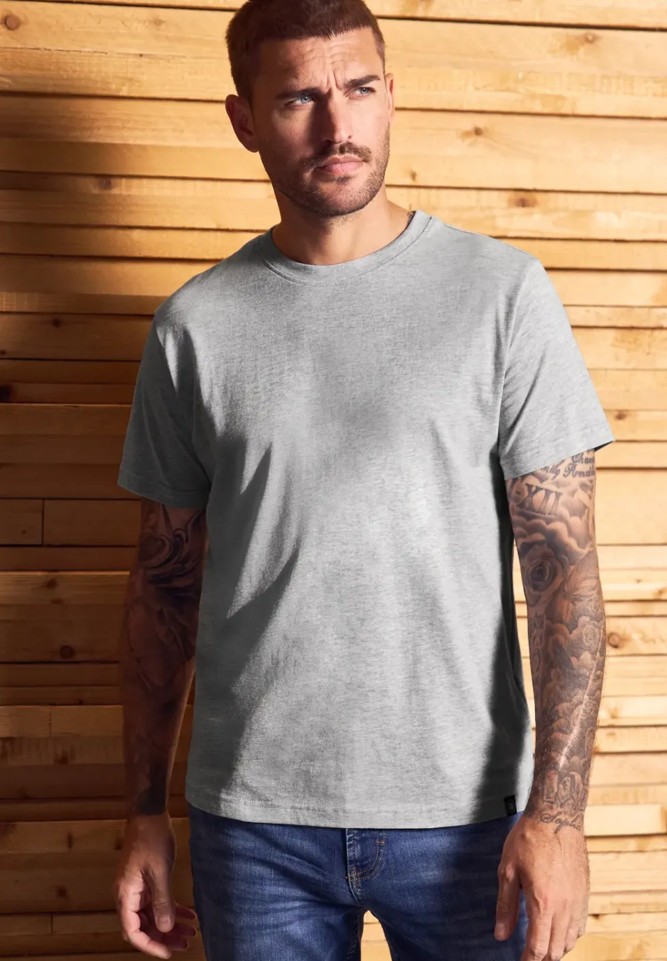 T-shirt basique en couleur unie