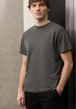 T-shirt basique en couleur unie