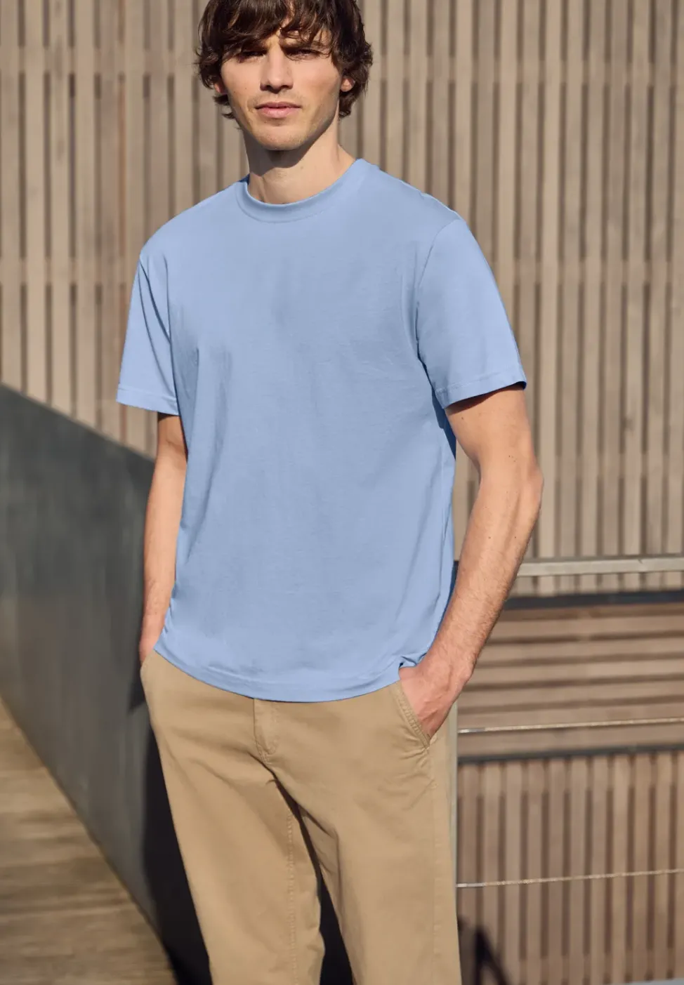 T-shirt basique en couleur unie