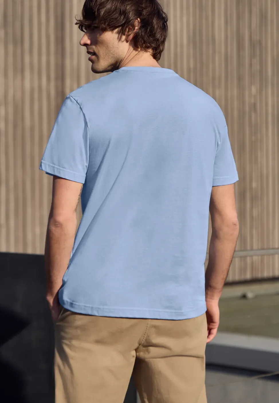 T-shirt basique en couleur unie