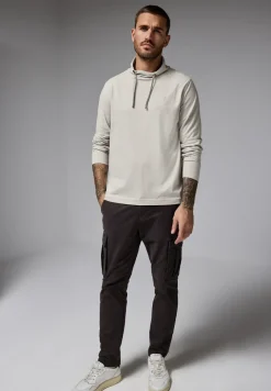 T-shirt doux avec col funnel