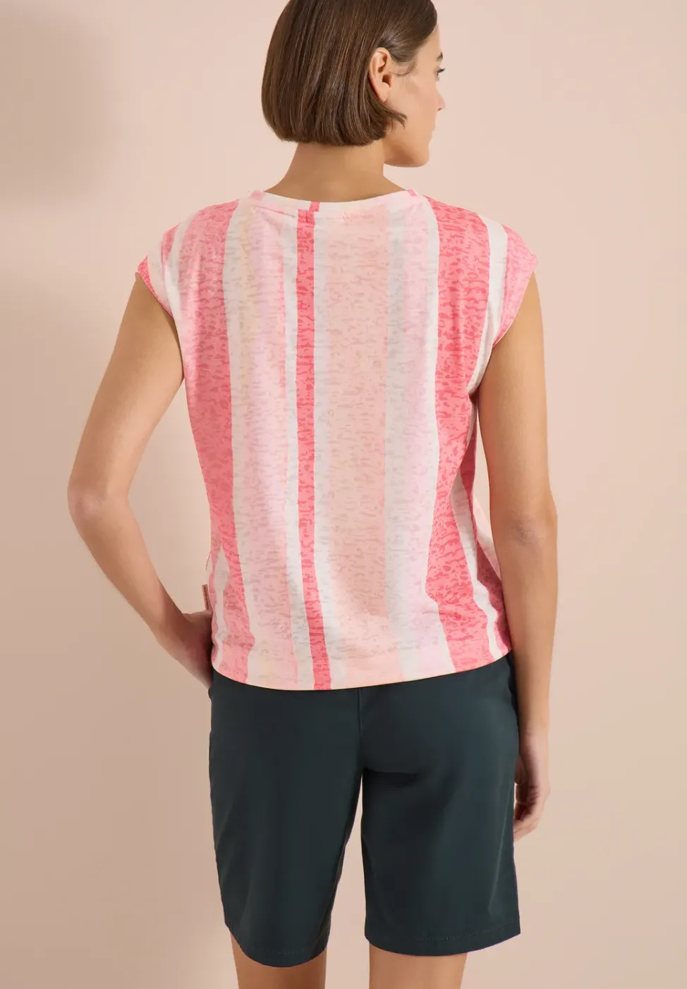 T-shirt à l'effet dévoré