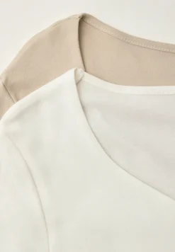 T-shirts avec encolure en cœur en pack de 2