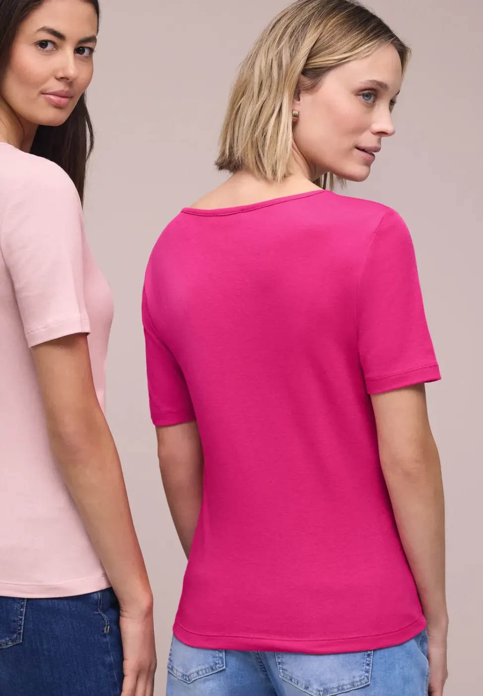 T-shirts avec encolure en cœur en pack de 2