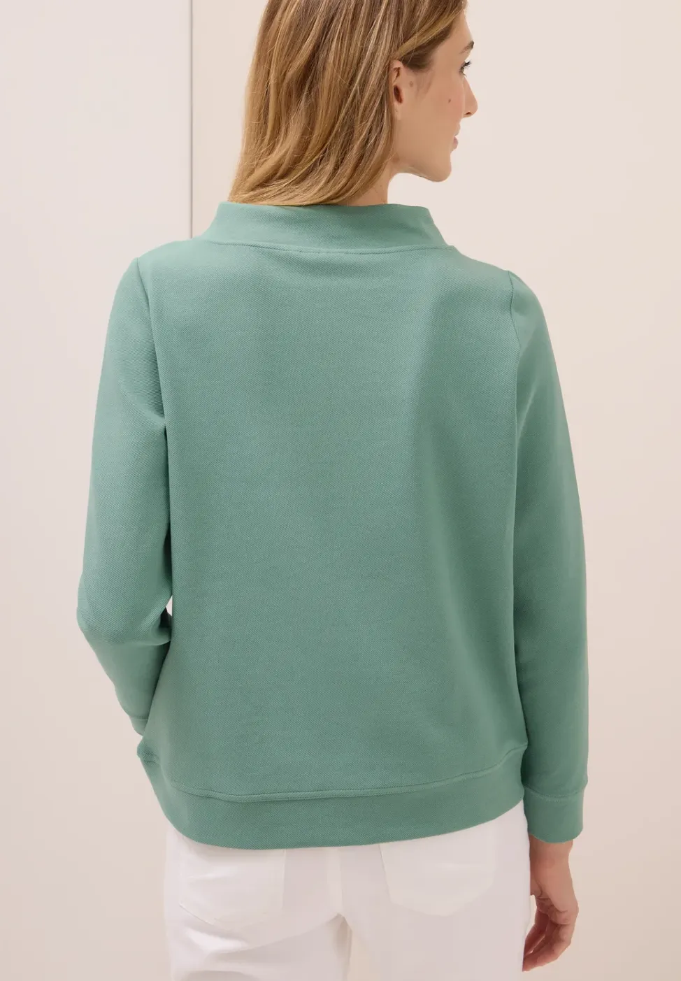 T-shirt structuré Funnel Neck