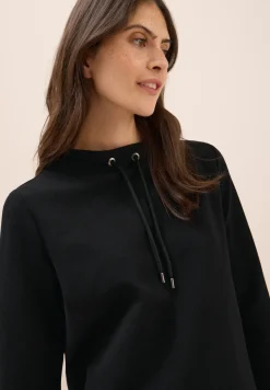 T-shirt structuré Funnel Neck