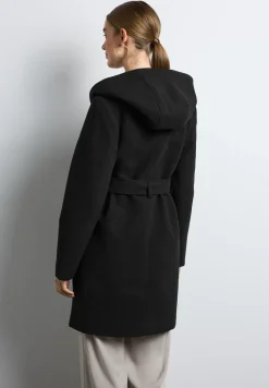 Veste avec capuche