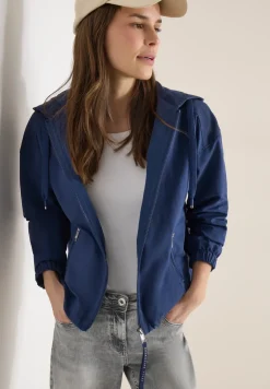 Veste avec capuche