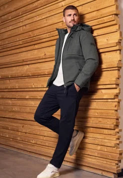 Veste avec capuche amovible