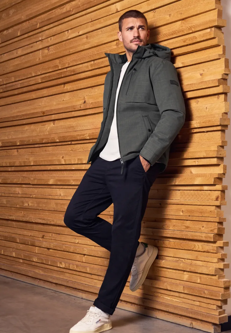 Veste avec capuche amovible