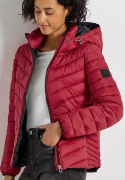 Veste avec capuche amovible