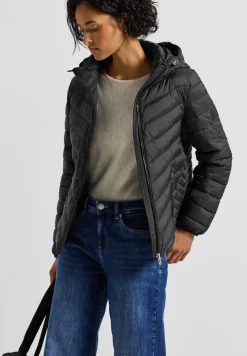 Veste avec capuche amovible