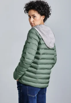 Veste avec capuche amovible
