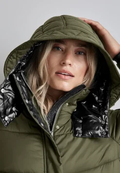 Veste avec capuche amovible