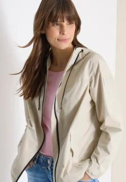 Veste avec capuche et cordon de serrage
