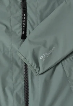Veste avec capuche et cordon de serrage