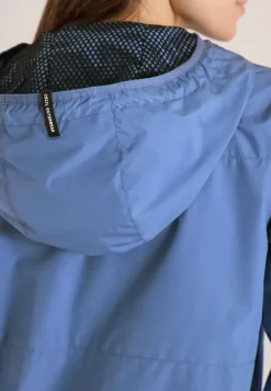 Veste avec capuche et cordon de serrage