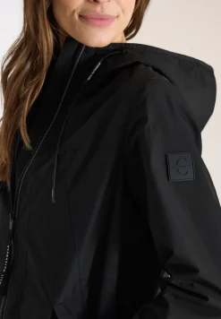 Veste avec capuche et cordon de serrage