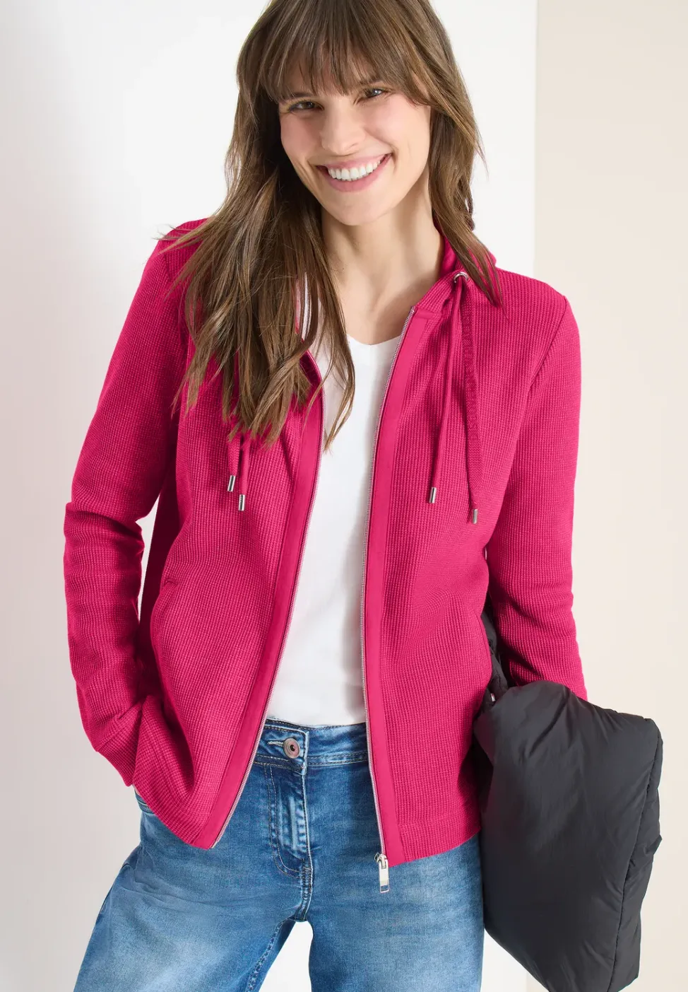 Veste avec capuche et motif à rayures