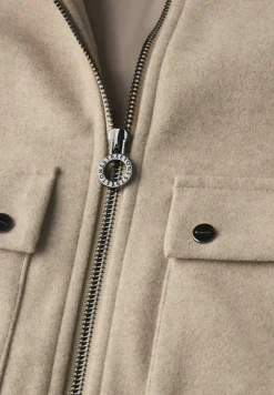 Veste avec col amovible