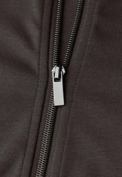 Veste avec cordon de serrage