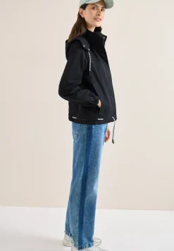Veste avec cordon de serrage