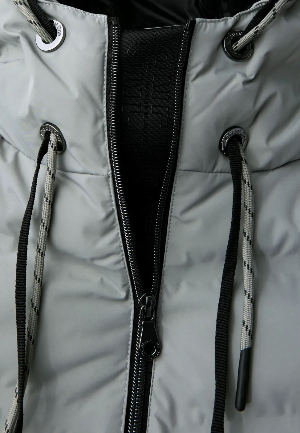 Veste avec coutures collées