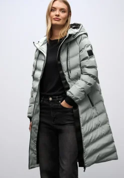 Veste avec coutures collées