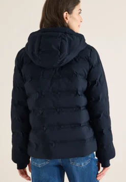 Veste avec coutures collées