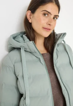 Veste avec coutures collées