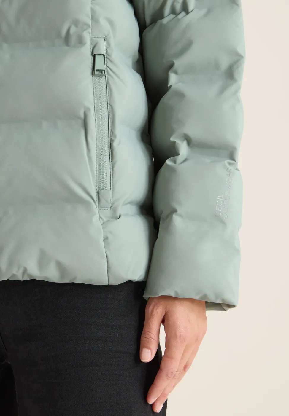 Veste avec coutures collées