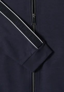 Veste avec tape