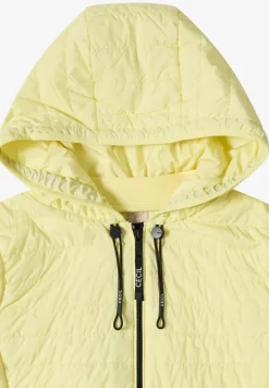 Veste avec un mélange de structures et une capuche