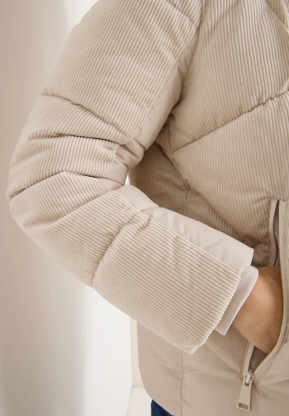 Veste bouffante avec mélange de velours côtelé
